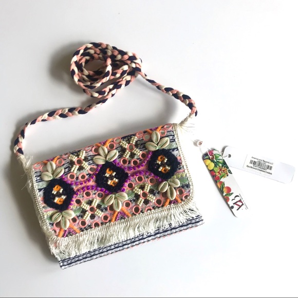 🚫SOLD OUT🚫 NWT America & Beyond Bijou Crossbody - Picture 3 of 8